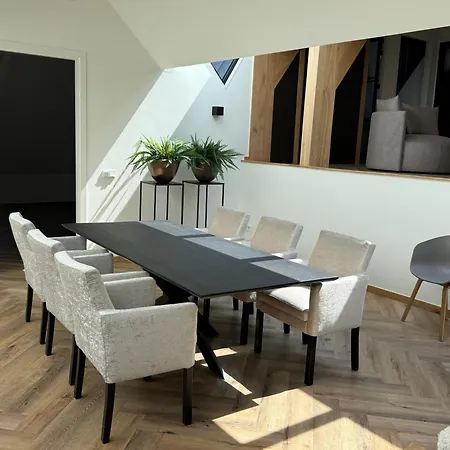 Luxe Penthouse Nabij Nijmegen Ubbergen